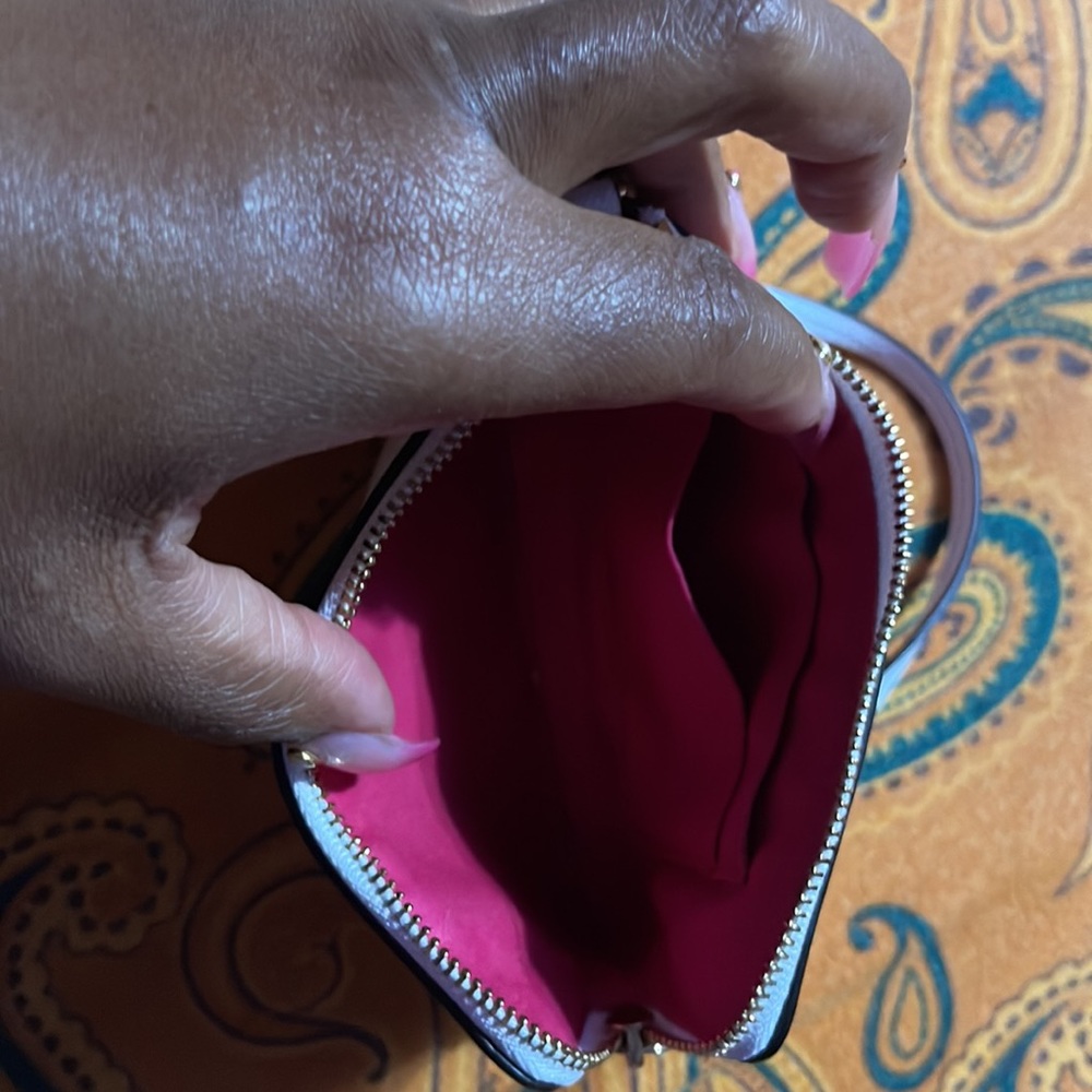 Used once Coach corner zip wallet wristlet - Picture 5 of 7